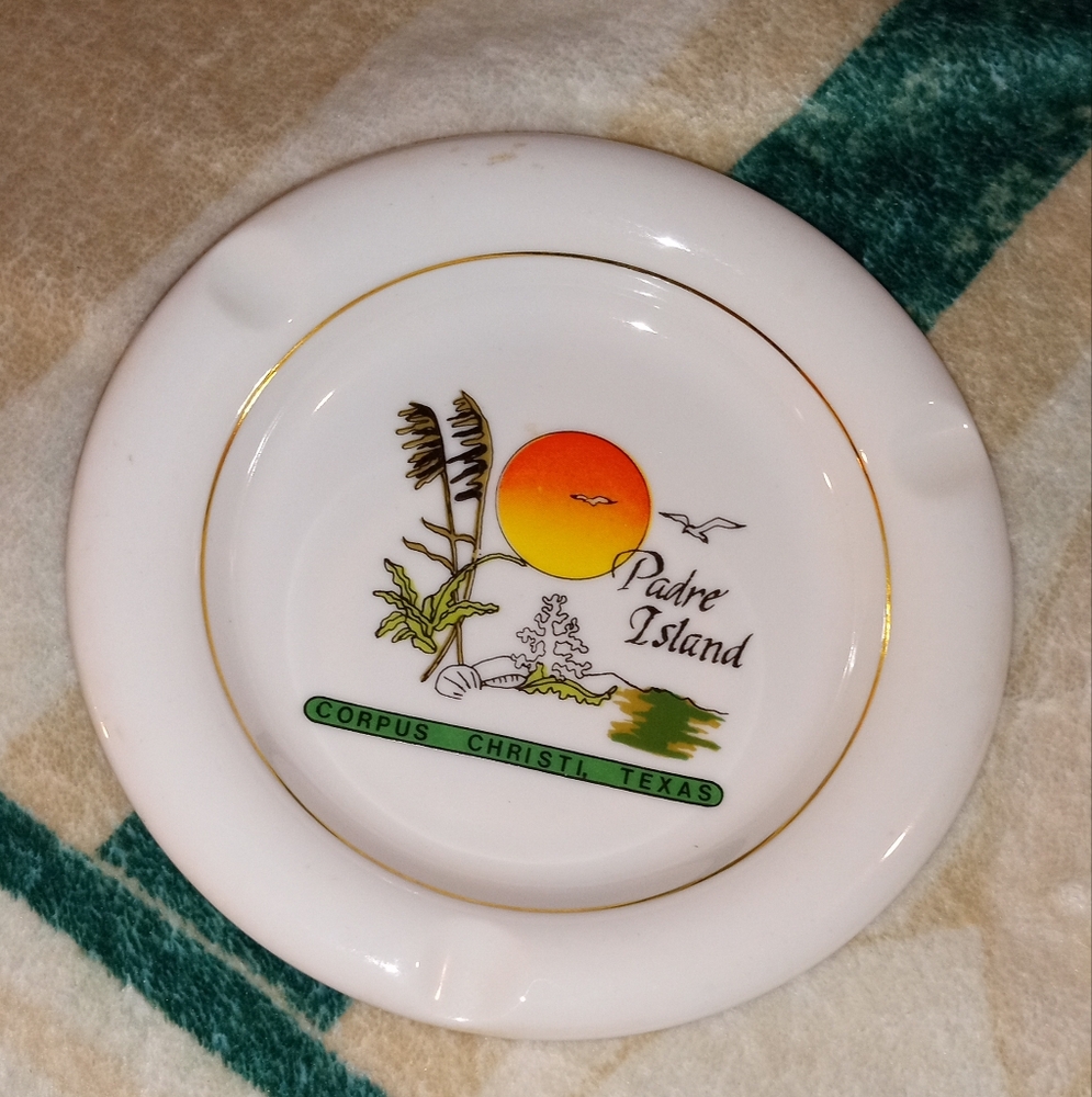 Small collection plate. Padre Island. Great condition.